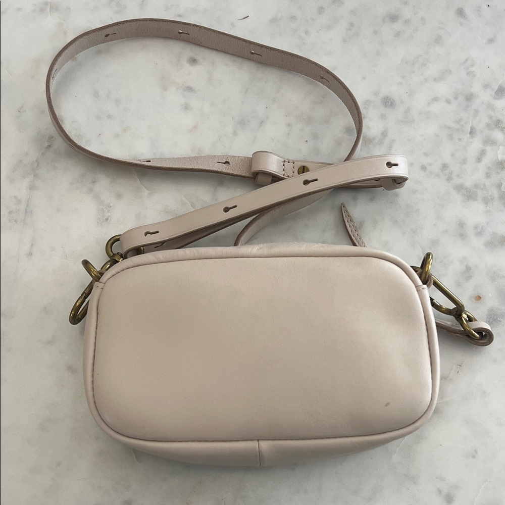 Madewell carabiner mini The leather Crossbody Bag in cream